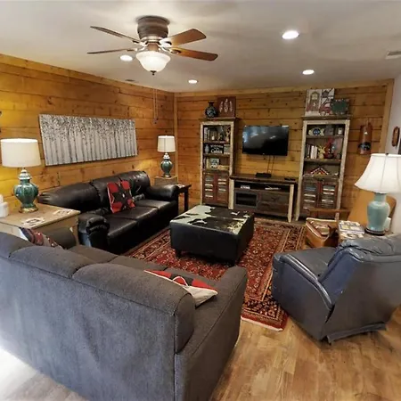 Bearfoot Bungalow